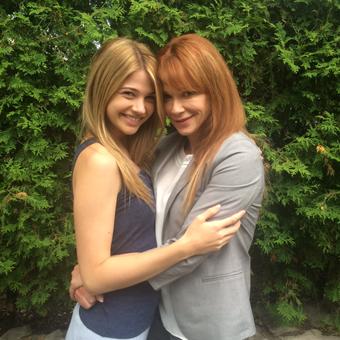 THE STEPCHILD Lauren Holly and Sarah Fisher