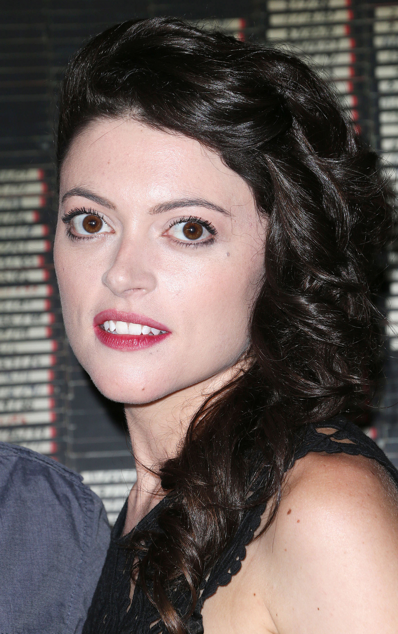 Hannah Fierman at event of V/H/S (2012)