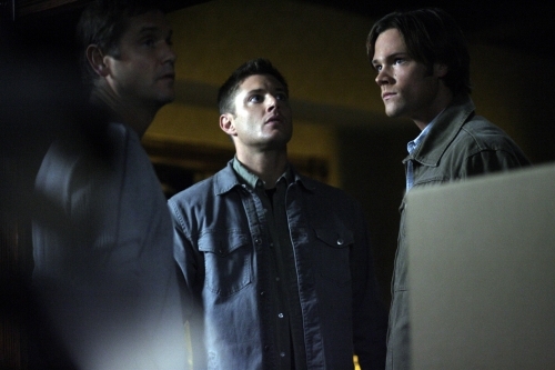 Still of Jensen Ackles, David Newsom and Jared Padalecki in Supernatural (2005)