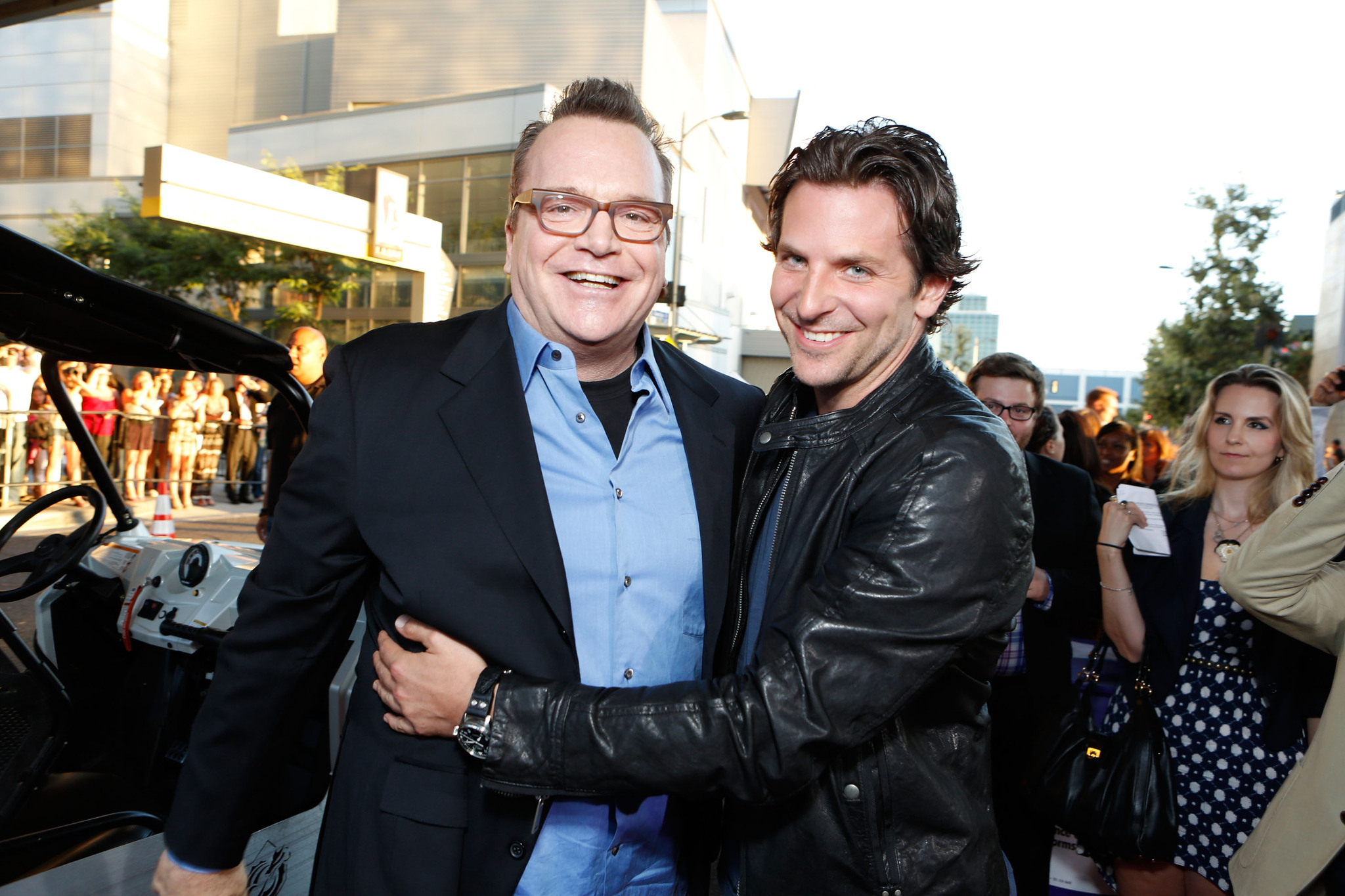 Tom Arnold and Bradley Cooper at event of Hit and Run (2012)