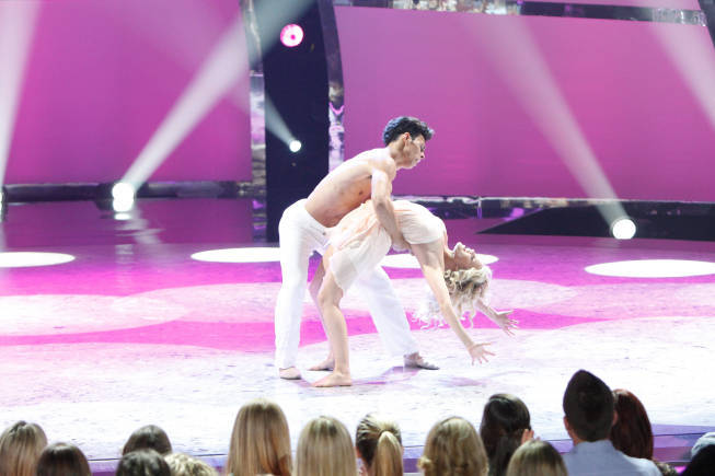 Still of Stacey Tookey and Witney Carson in So You Think You Can Dance (2005)