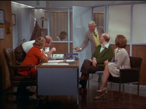 Still of Edward Asner, Mary Tyler Moore, Ted Knight and Gavin MacLeod in Mary Tyler Moore (1970)