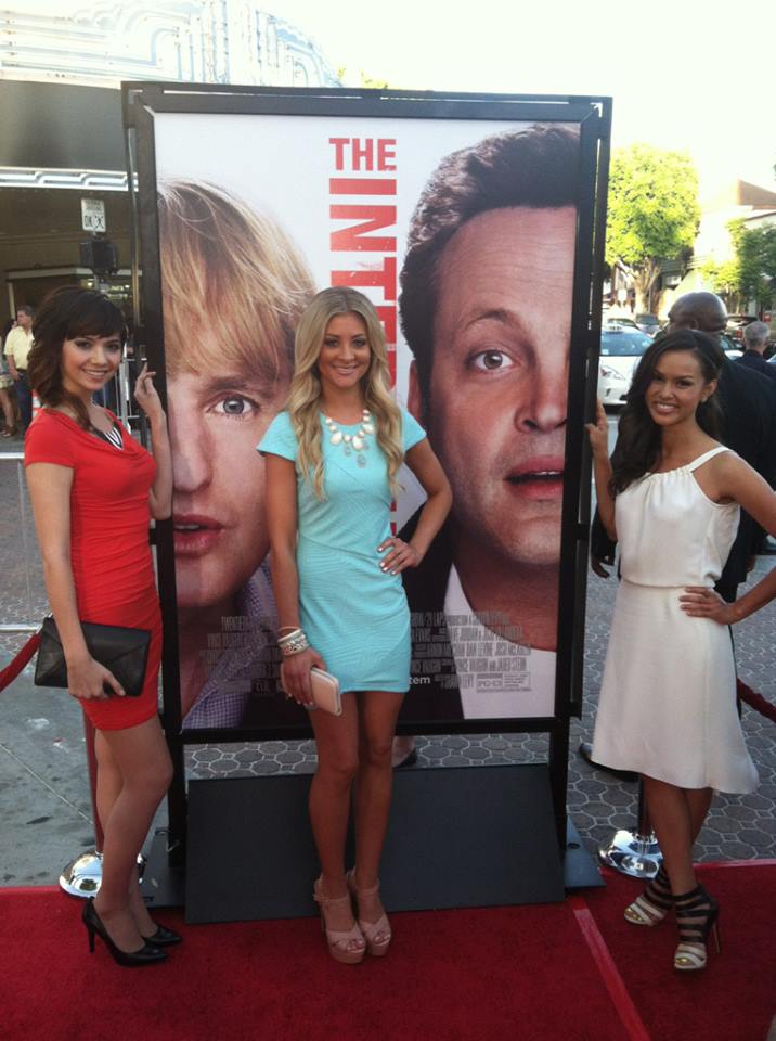 Jean Whalen, Alexandra Bartee, and Anna Enger at the event of The Internship