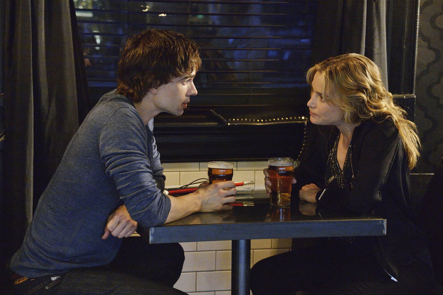 Still of Piper Perabo and Christopher Gorham in Covert Affairs (2010)