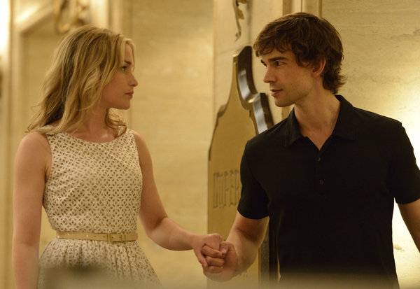 Still of Piper Perabo and Christopher Gorham in Covert Affairs (2010)