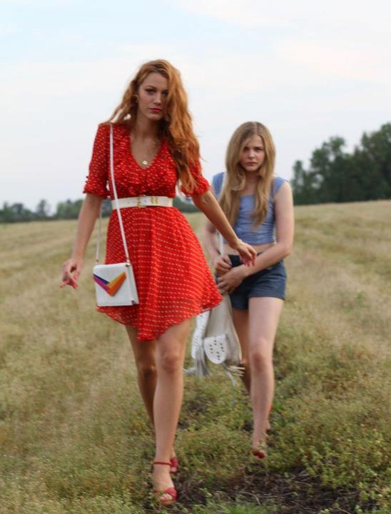 Still of Blake Lively and Chloë Grace Moretz in Hick (2011)