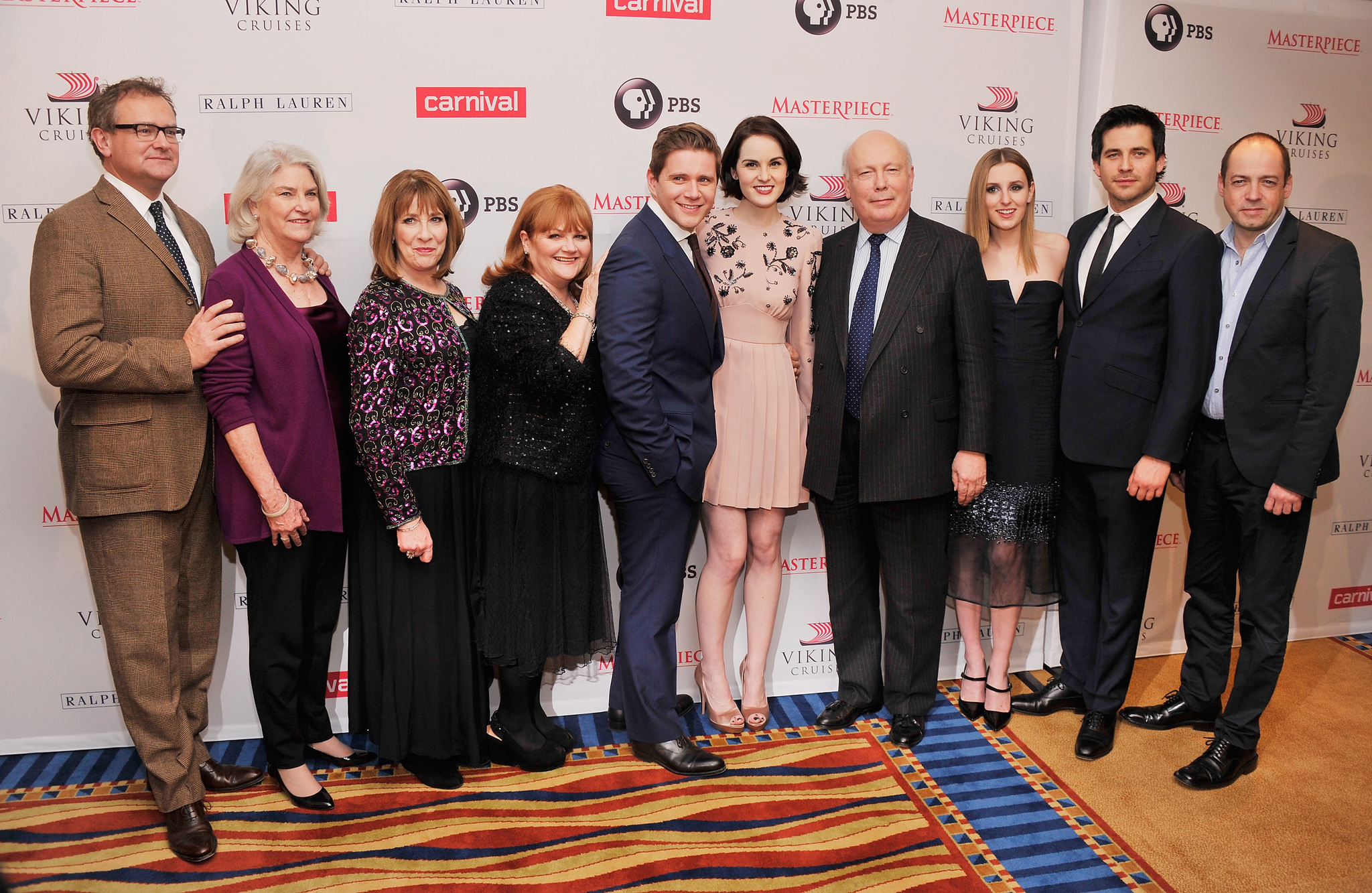 Hugh Bonneville, Rebecca Eaton, Julian Fellowes, Phyllis Logan, Gareth Neame, Lesley Nicol, Allen Leech, Rob James-Collier, Michelle Dockery and Laura Carmichael at event of Downton Abbey (2010)