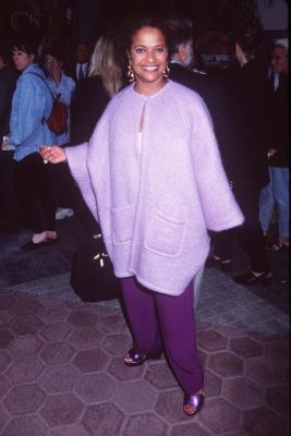 Debbie Allen at event of The Lost World: Jurassic Park (1997)