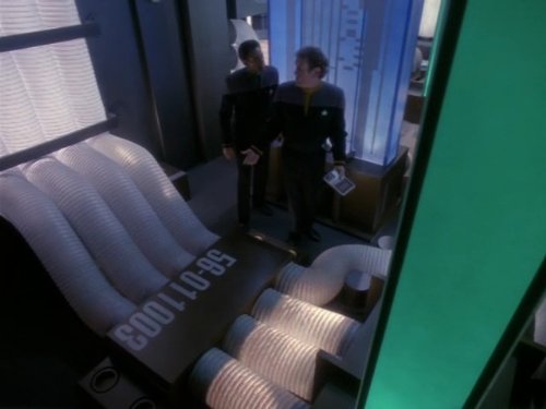 Still of Colm Meaney and Alexander Siddig in Star Trek: Deep Space Nine (1993)