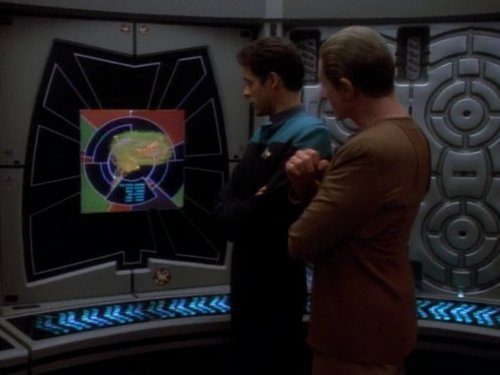 Still of Rene Auberjonois and Alexander Siddig in Star Trek: Deep Space Nine (1993)
