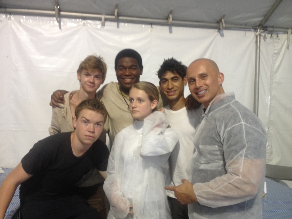 Giovanni Silva as Lab Tech 7 on the set of Maze Runner with Will, Thomas, Dexter, and Alex.
