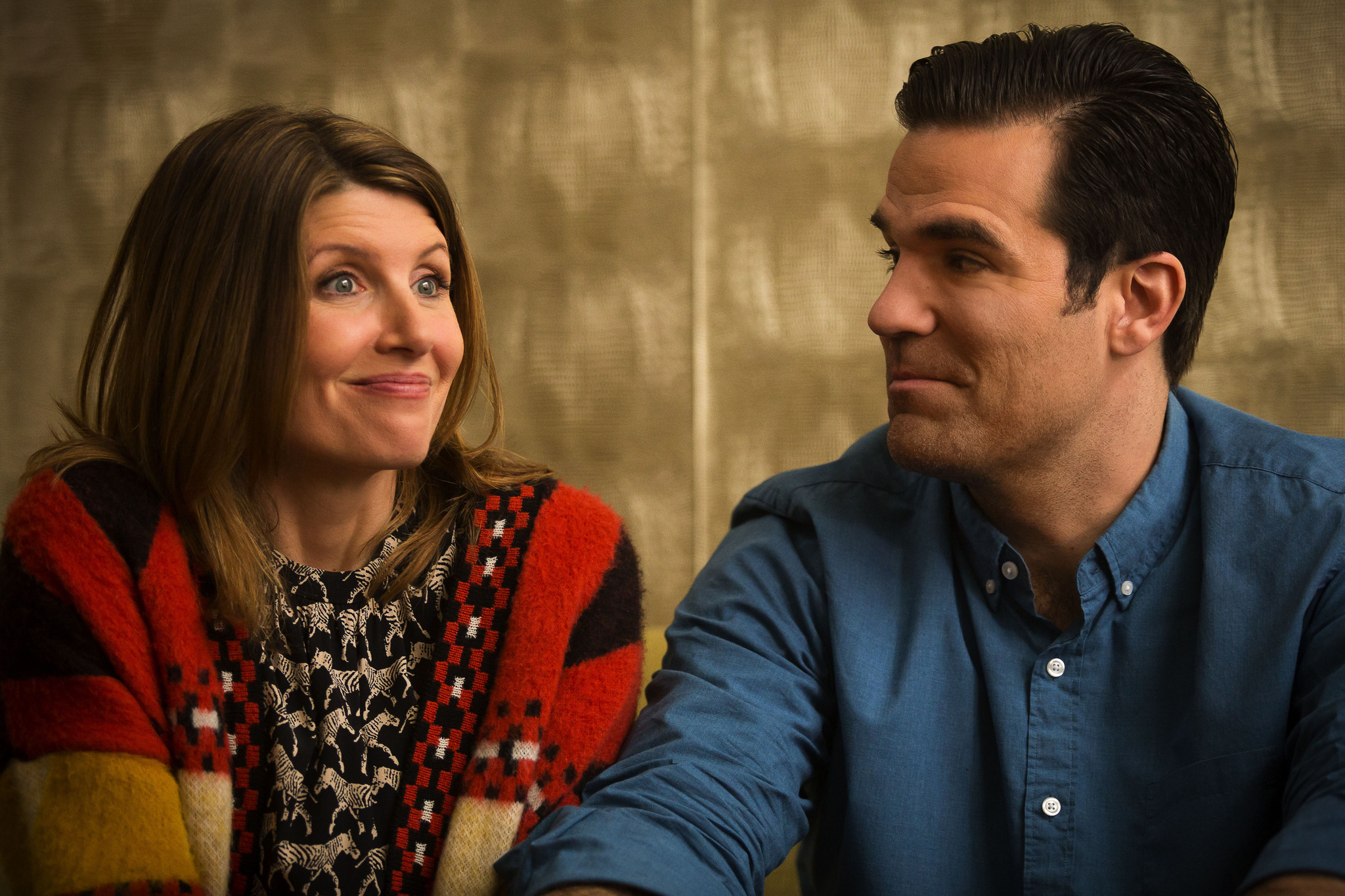 Still of Sharon Horgan and Rob Delaney in Catastrophe (2015)