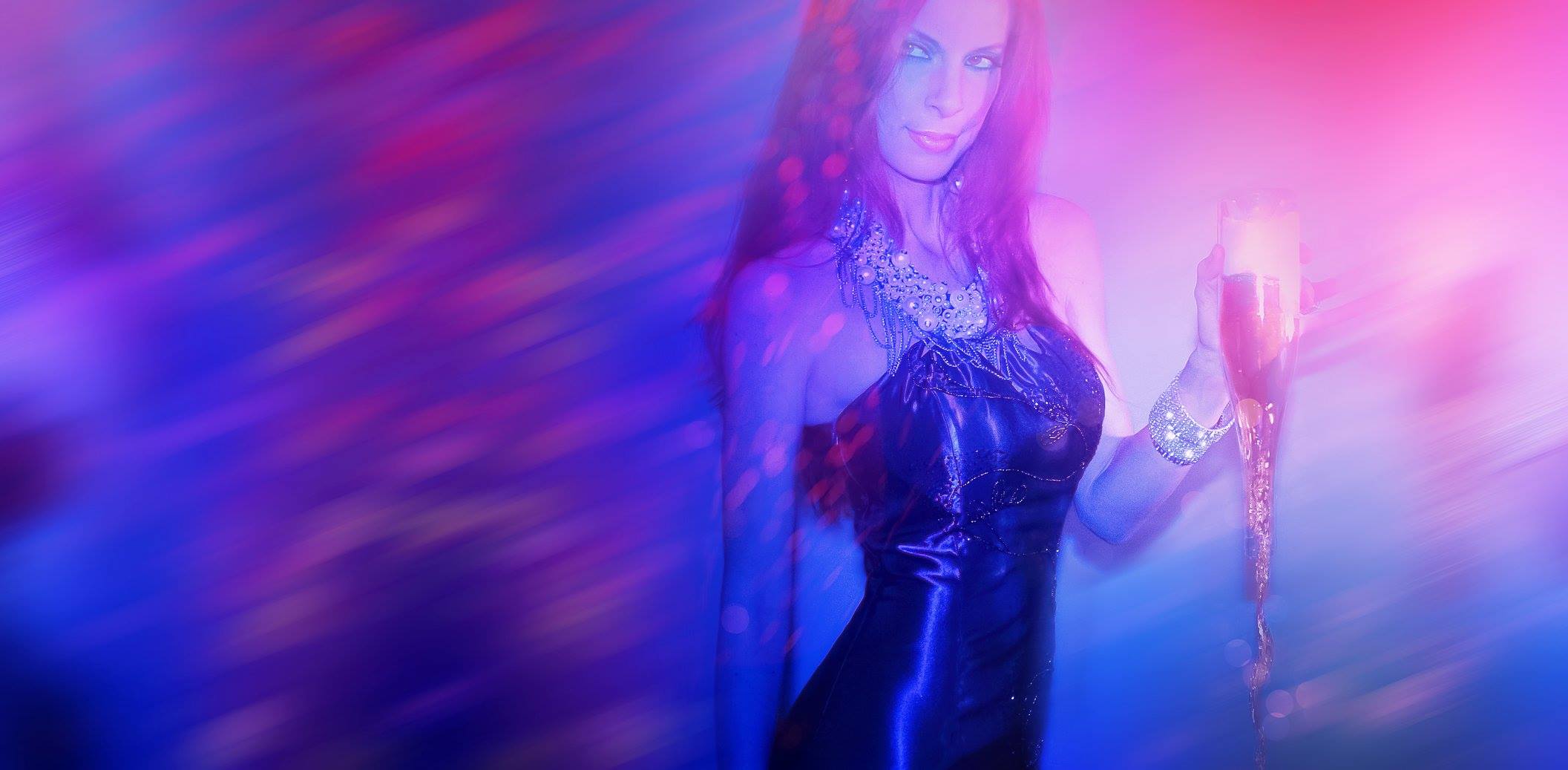 IMAGES OF JENMEDIA (JENMEDIA.NET) / PRIOR SOCIAL WEB CAMPAIGN / IN GRAPE PURSUIT / JENMEDIA WEARING A DRESS #RAREOCCURENCES