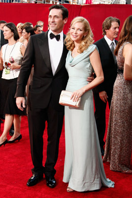 Jon Hamm and Jennifer Westfeldt at event of The 61st Primetime Emmy Awards (2009)