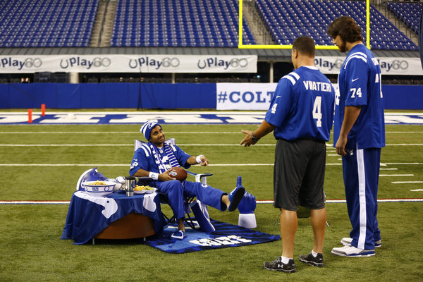 Still of Adam Vinatieri, Aziz Ansari and Anthony Castonzo in Parks and Recreation (2009)