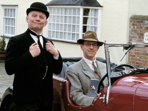 Still of Peter Davison and Brian Glover in Campion (1989)