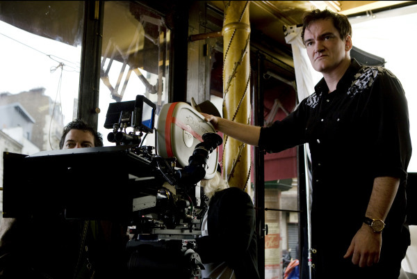 Still of Quentin Tarantino in Negarbingi sunsnukiai (2009)