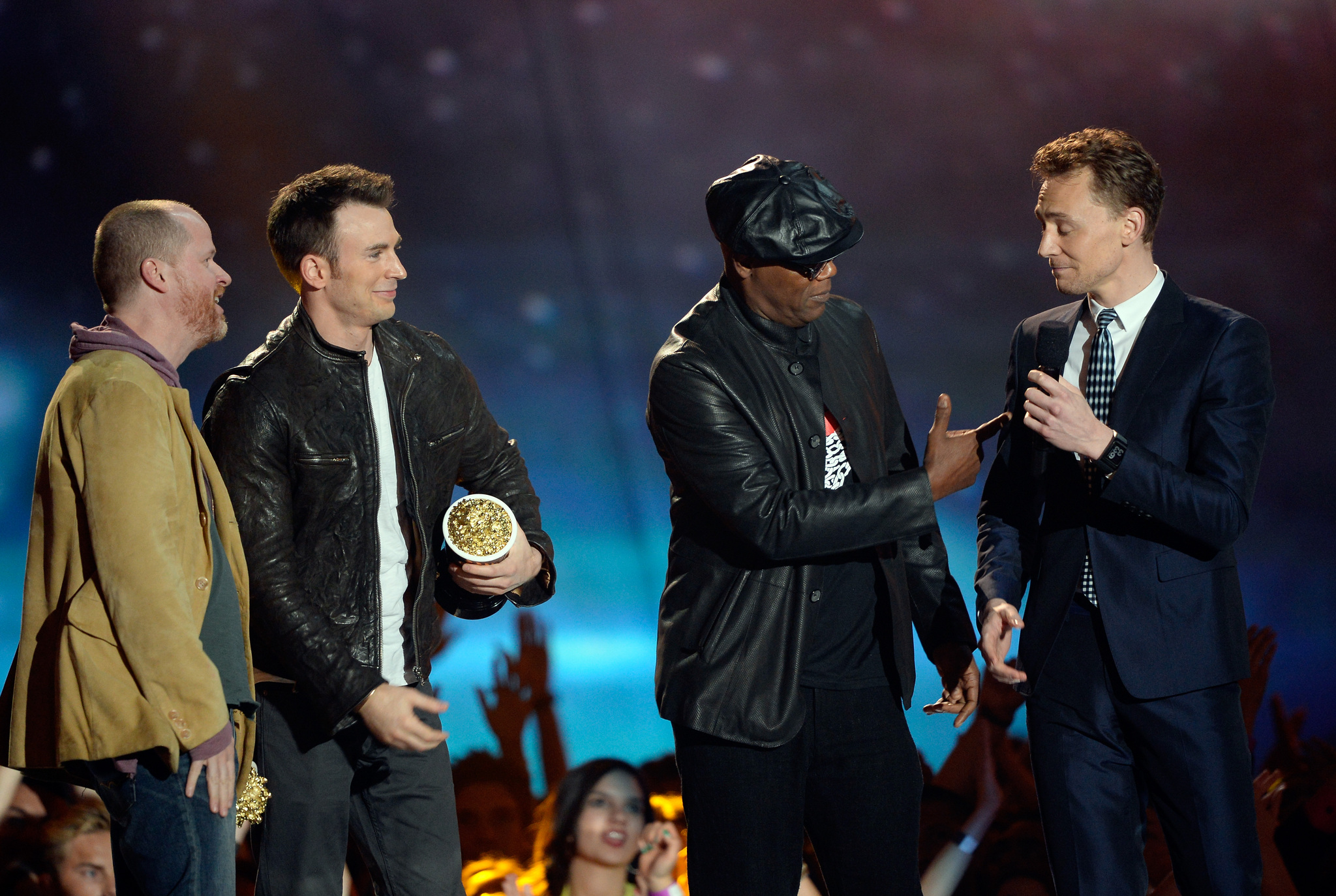 Samuel L. Jackson, Chris Evans, Joss Whedon and Tom Hiddleston at event of 2013 MTV Movie Awards (2013)