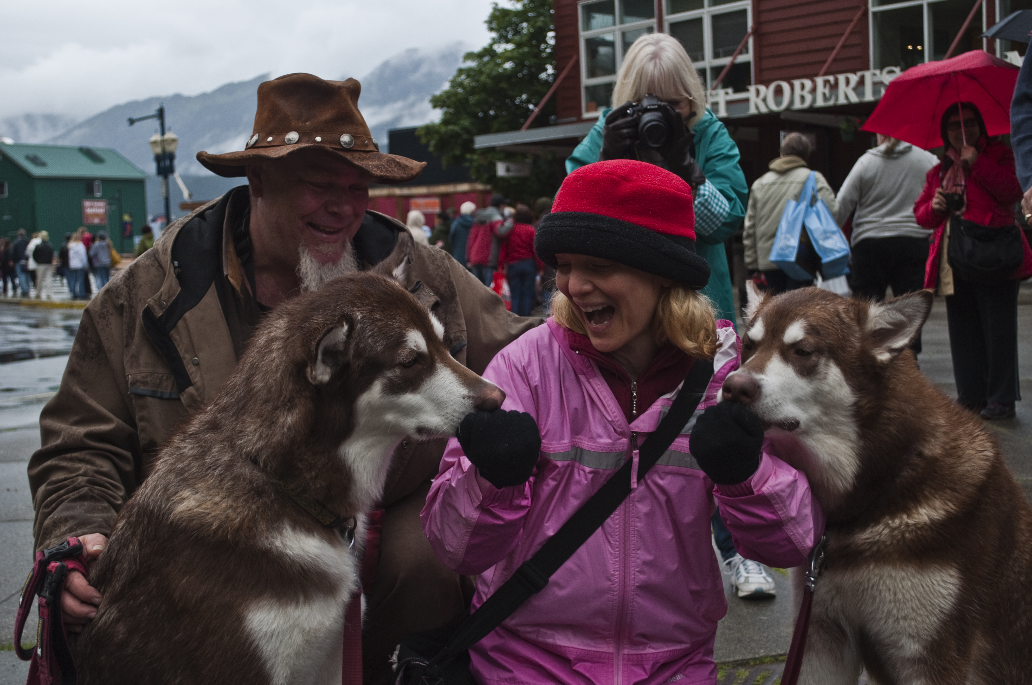 Tourist Love <3 Skadi & Freya and Russell Josh Peterson sharing love with Visitors Downtown Juneau Alaska <3 Please http://ExploreJuneau.com ~ Enjoy!