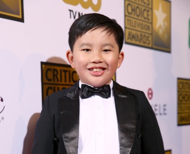 Albert Tsai - Red Carpet Arrival at the 2014 Critics' Choice Television Awards (Beverly Hills/June 19, 2014)