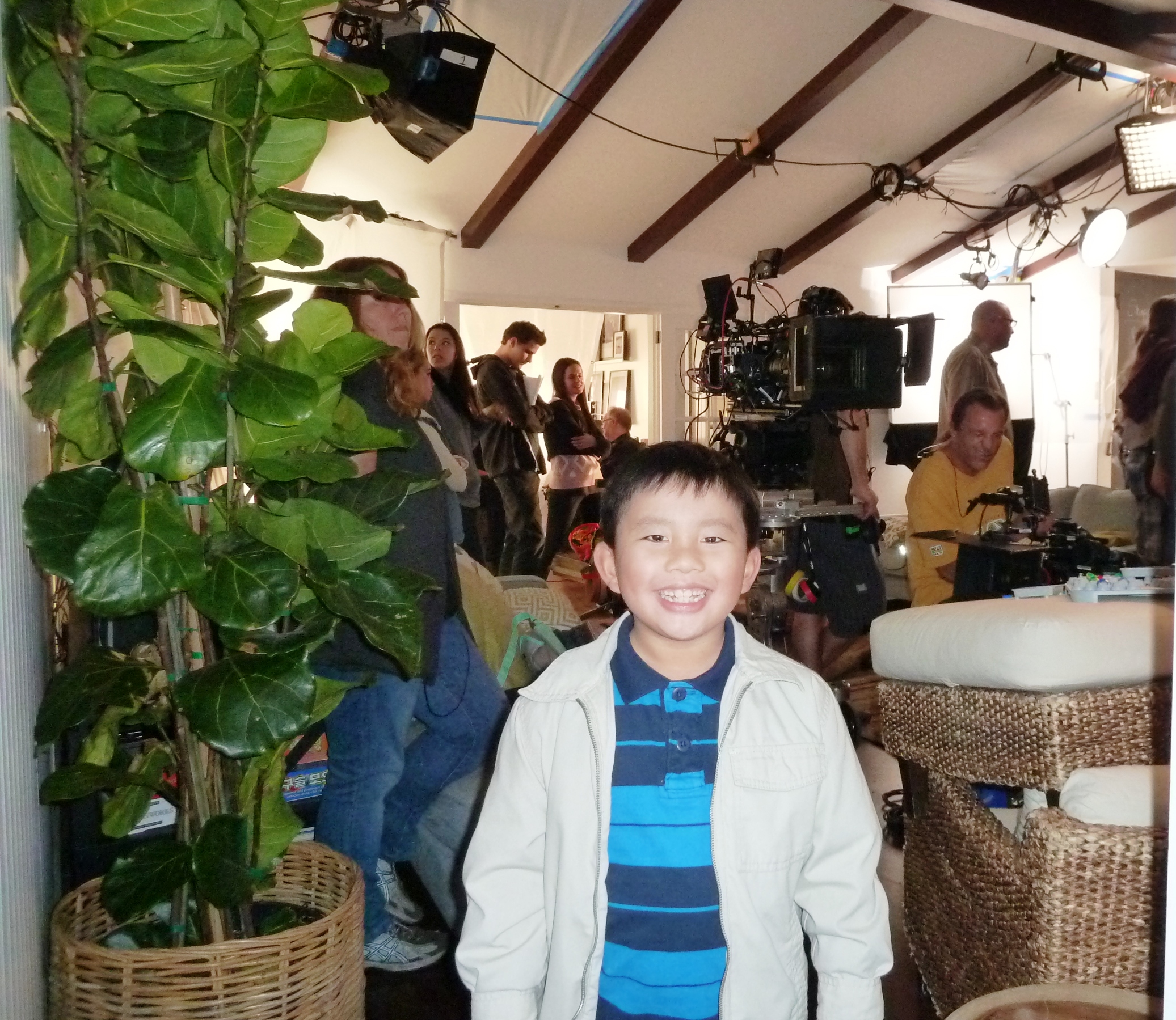 Albert on set of Trophy Wife