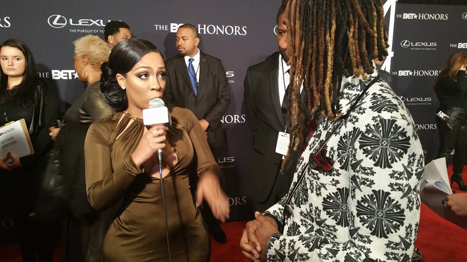 Howard interviews songstress K. Michelle on Red Carpet of the 2015 BET Red Carpet