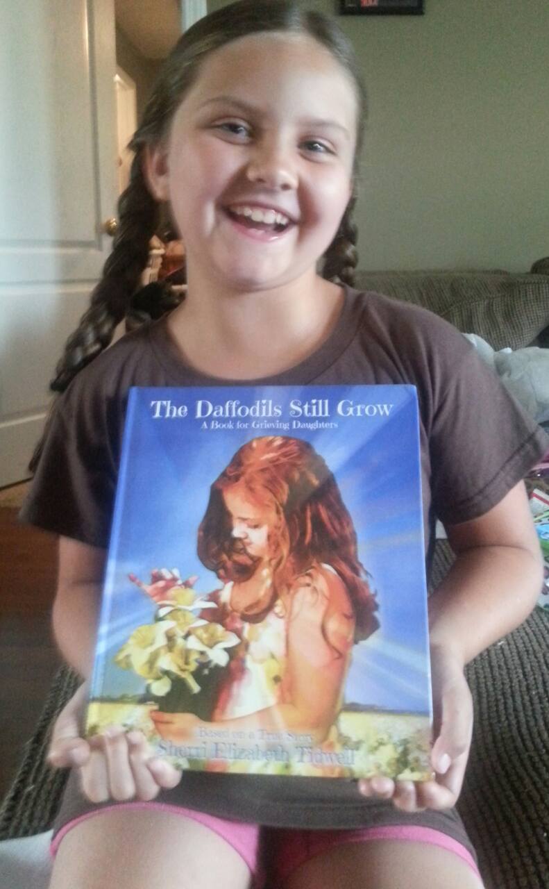 The Daffodil's Still Grow Book - A Book for Grieving Daughters By Sherri Elizabeth Tidwell.
