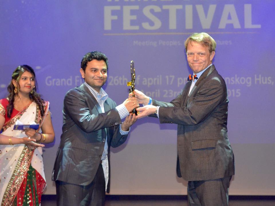 Sushant Desai receiving the Best Production Award for Ramanujan at NTFF 2015, Norway