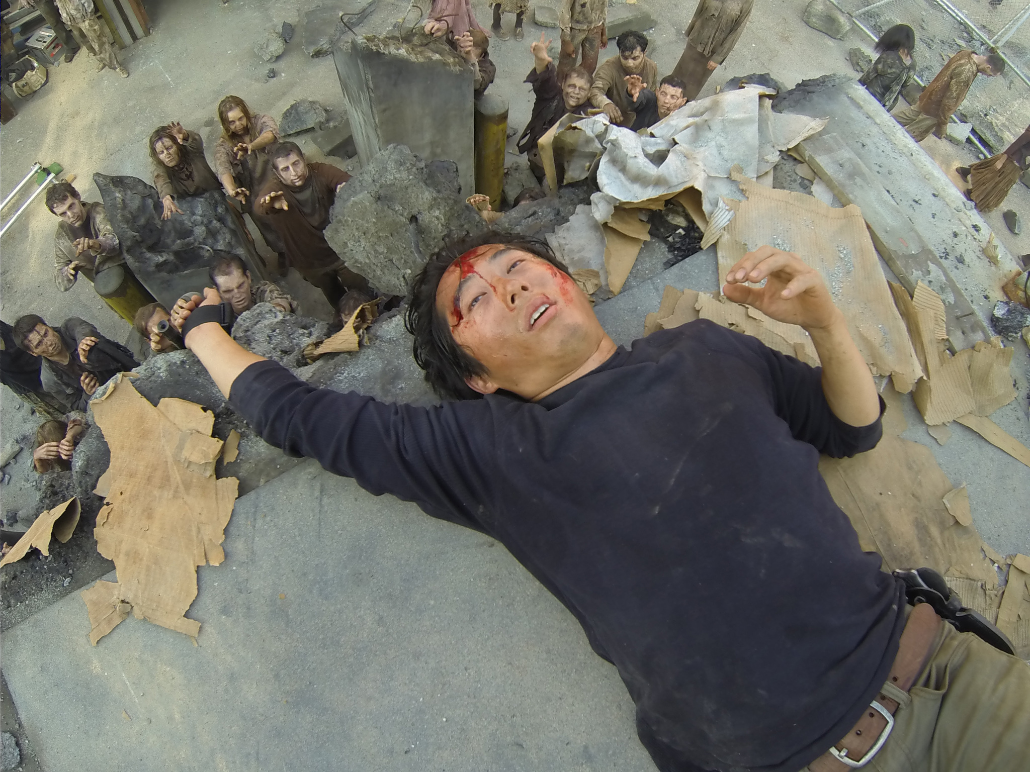 Still of Steven Yeun in Vaikstantys numireliai (2010)