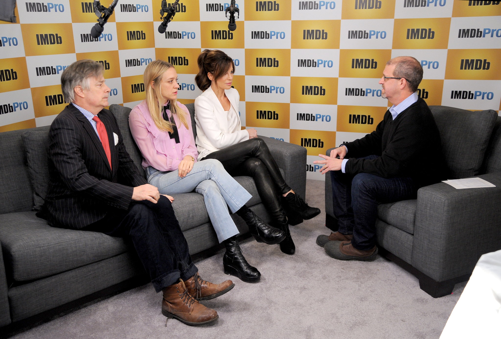 Kate Beckinsale, Chloë Sevigny, Whit Stillman and Keith Simanton at event of The IMDb Studio (2015)