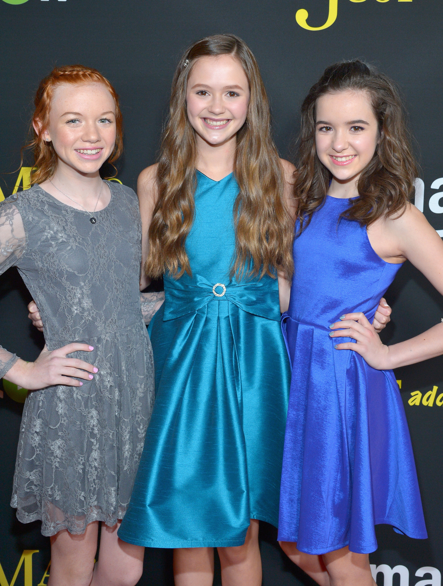 Aubrey K. Miller, Olivia Sanabia and Abby Donnelly at event of Just Add Magic (2016)
