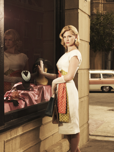 Still of January Jones in MAD MEN. Reklamos vilkai (2007)