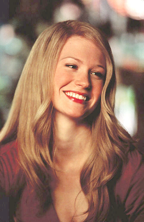 Still of January Jones in American Wedding (2003)