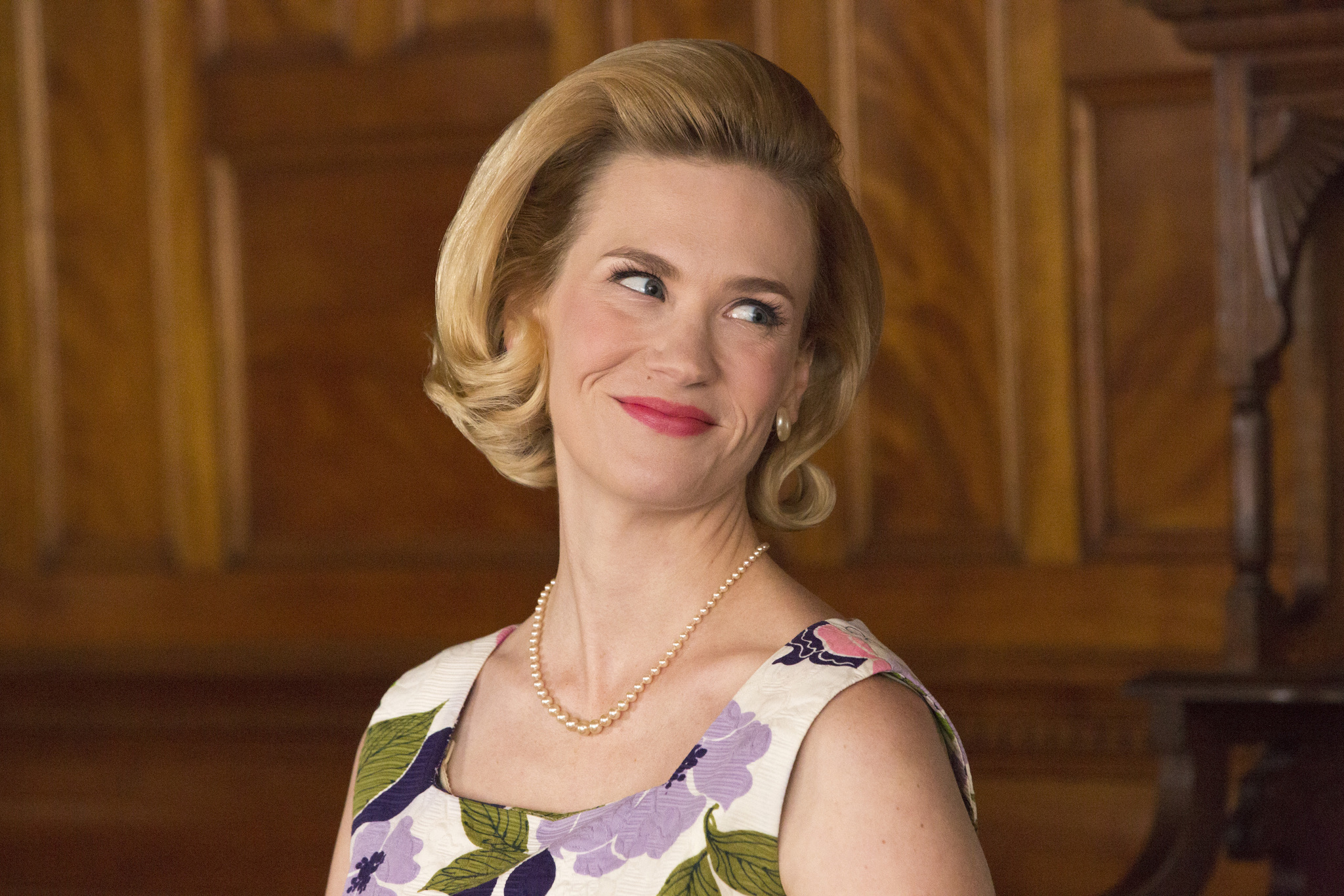 Still of January Jones in MAD MEN. Reklamos vilkai (2007)