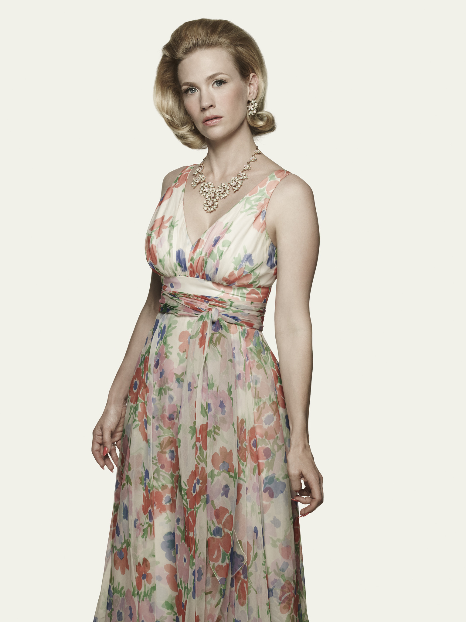 Still of January Jones in MAD MEN. Reklamos vilkai (2007)