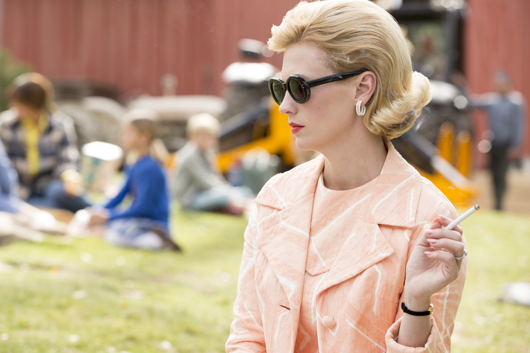 Still of January Jones in MAD MEN. Reklamos vilkai (2007)