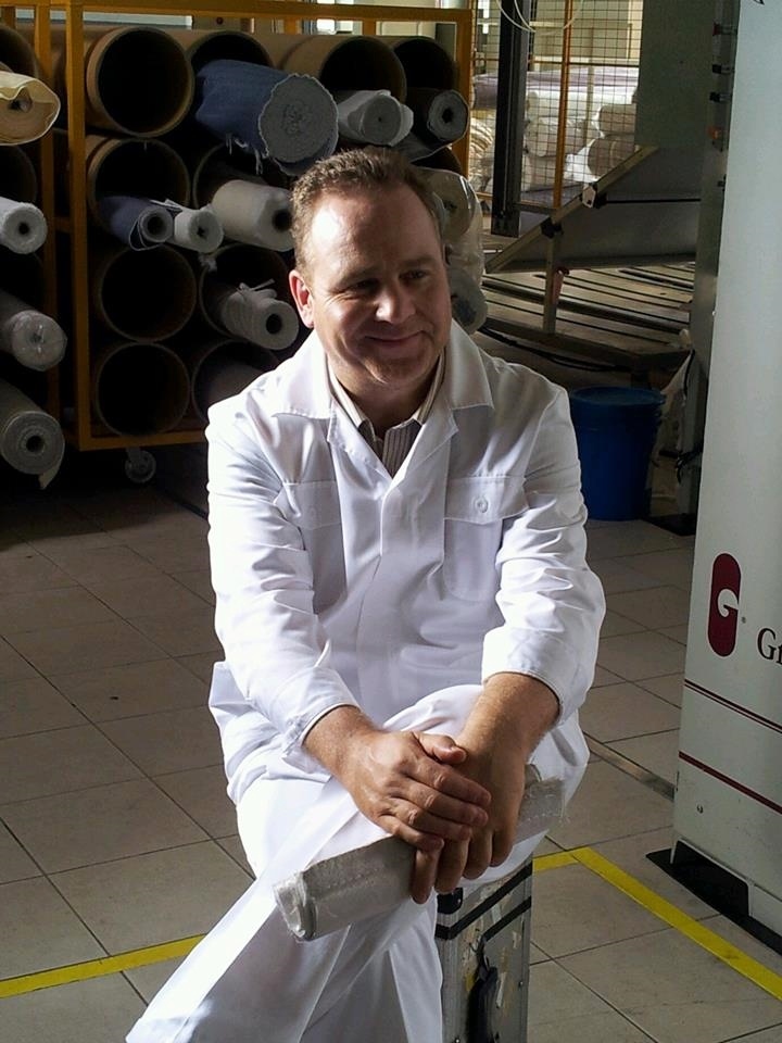Dean Dawson as a Master Craftsman at the Simmons mattress factory.