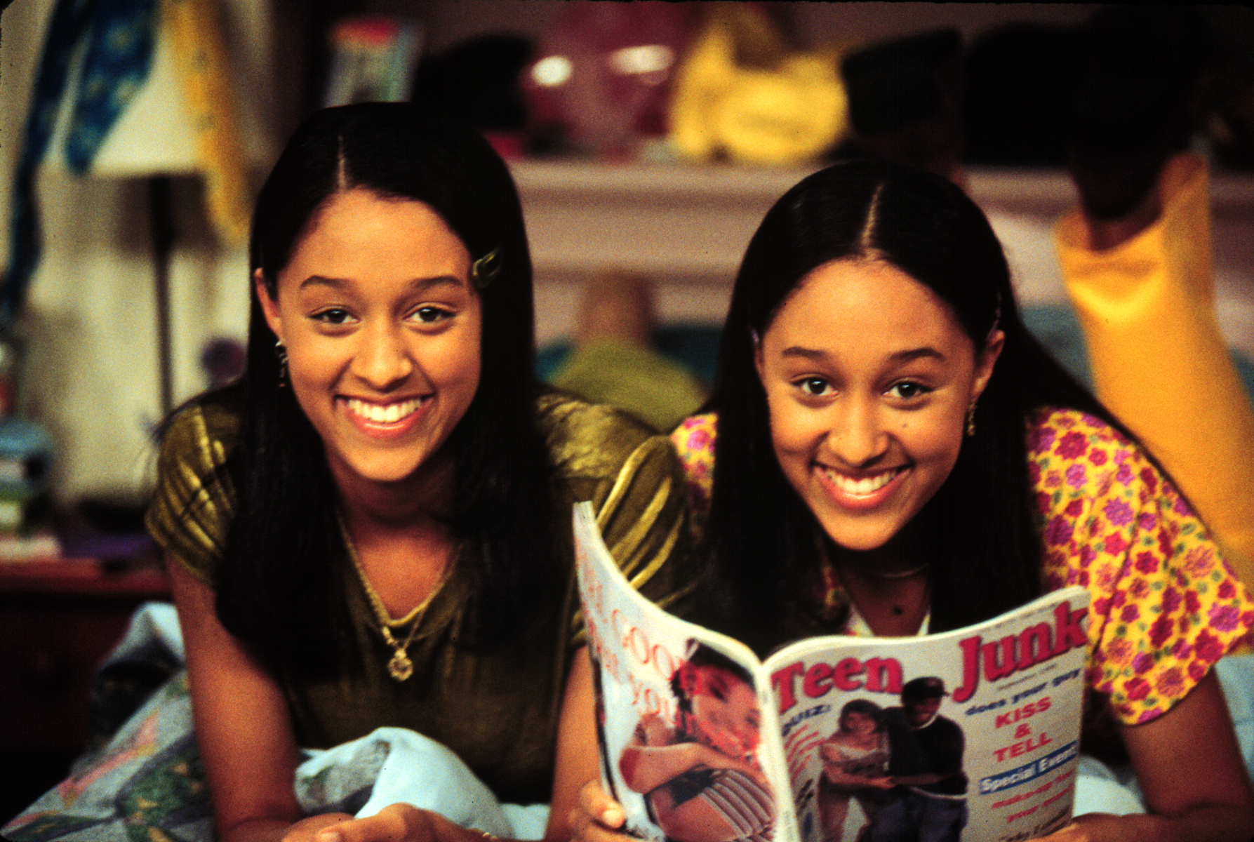 Still of Tamera Mowry-Housley and Tia Mowry-Hardrict in Sister, Sister (1994)
