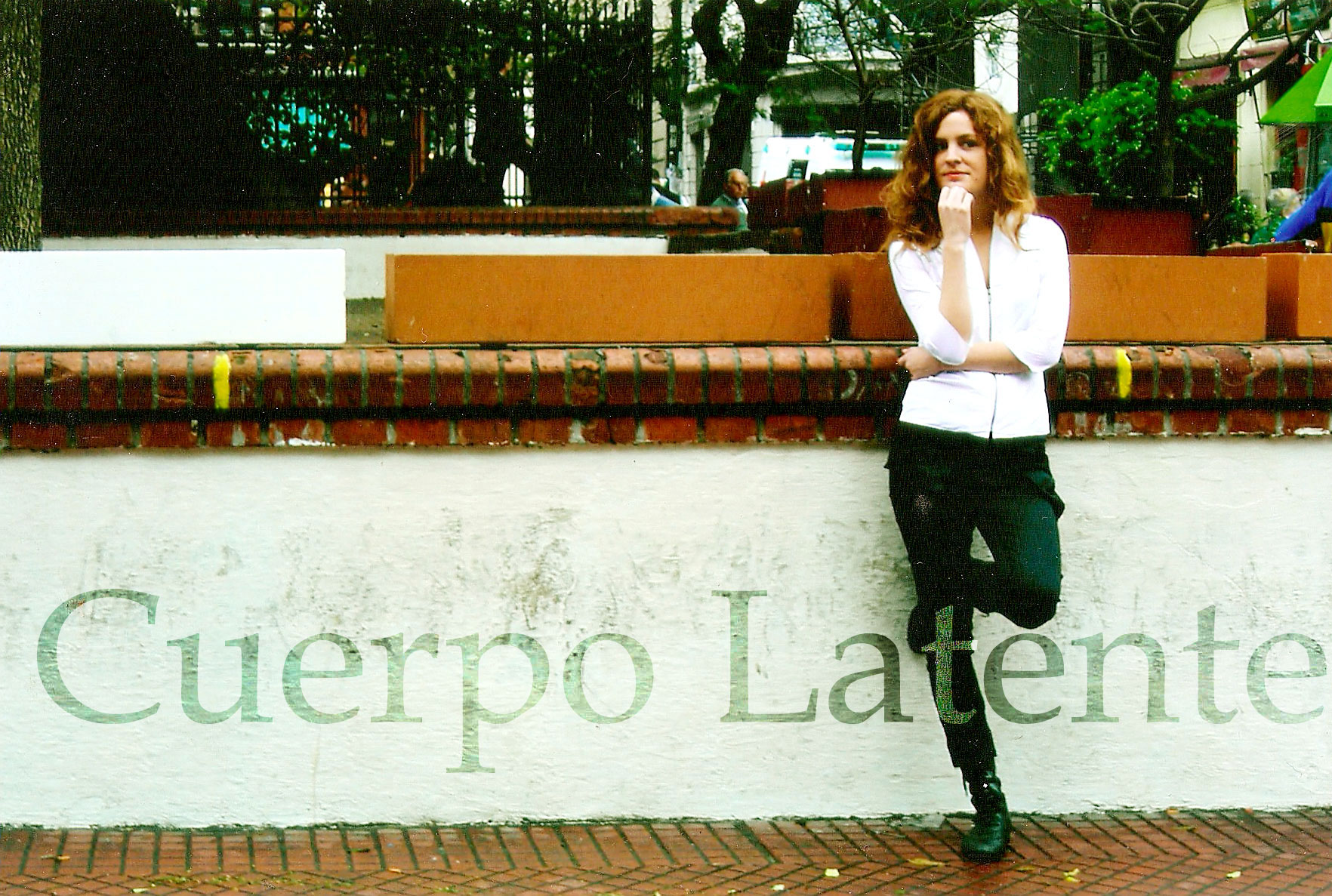 Fotografía de Actriz Maria Zubiri. Buenos Aires Argentina. Plaza de Orrego.
