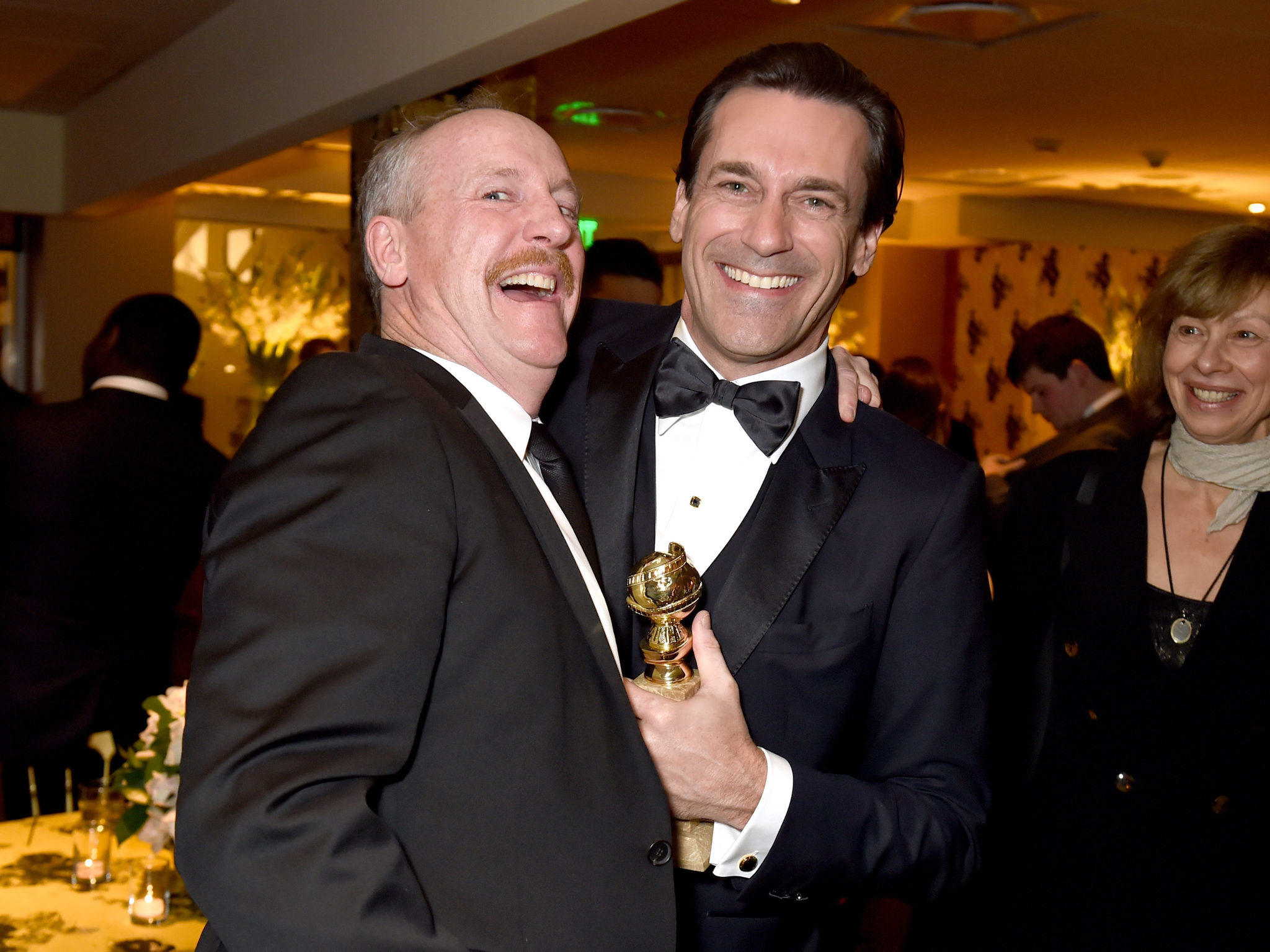 Jon Hamm and Matt Walsh at event of 73rd Golden Globe Awards (2016)