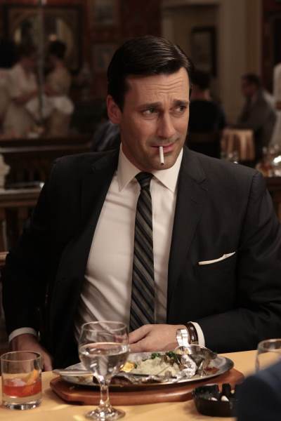 Still of Jon Hamm in MAD MEN. Reklamos vilkai (2007)