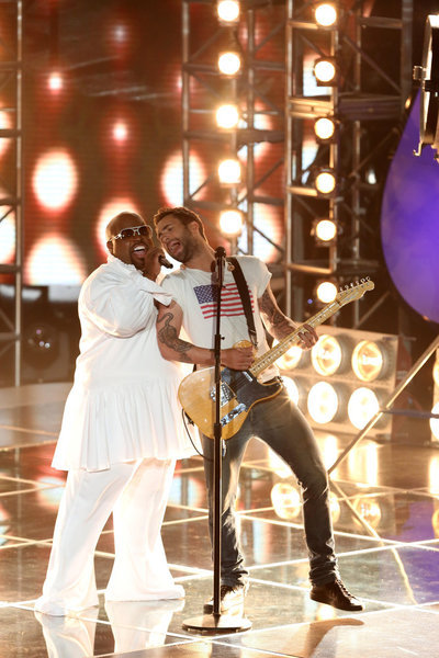 Still of CeeLo Green and Adam Levine in The Voice (2011)