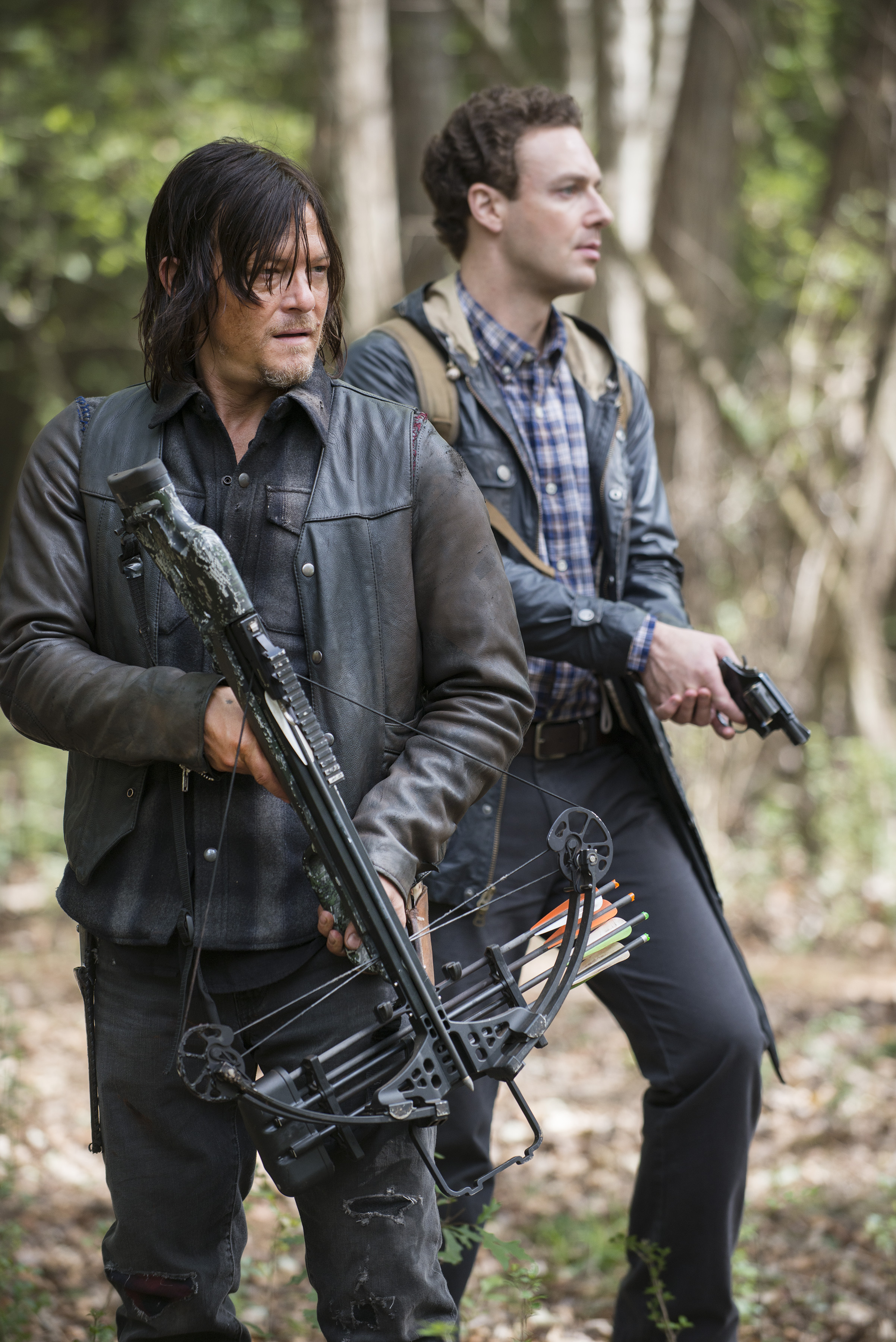 Still of Norman Reedus and Ross Marquand in Vaikstantys numireliai (2010)