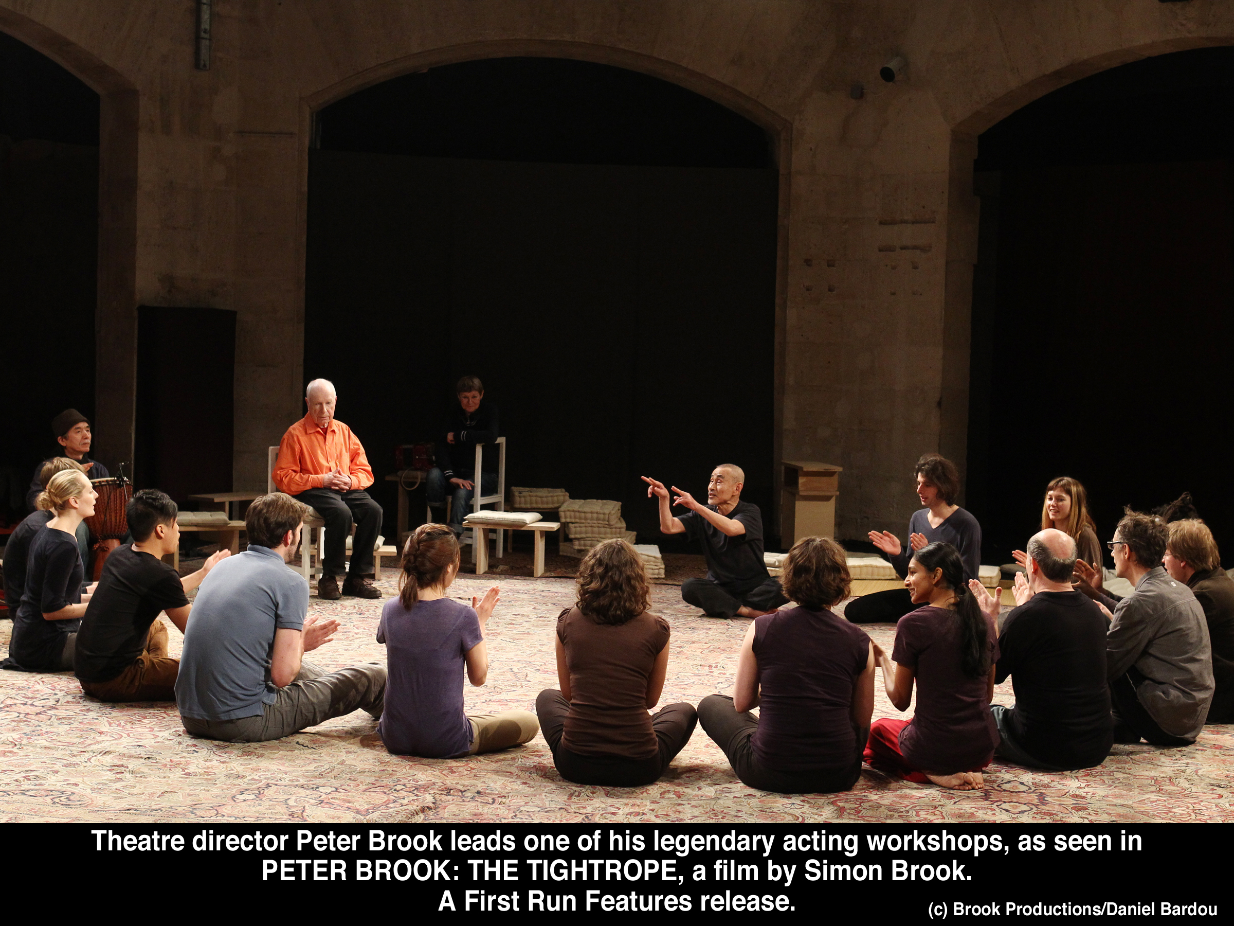 Still of Peter Brook, Hayley Carmichael, Jos Houben, Micha Lescot, Marcello Magni, Khalifa Natour, Yoshi Oida, César Sarachu, Shantala Shivalingappa, Lydia Wilson and Gauderic Kaiser in Peter Brook: The Tightrope (2012)