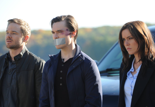 Still of Shawn Ashmore, Jessica Stroup and Sam Underwood in The Following (2013)