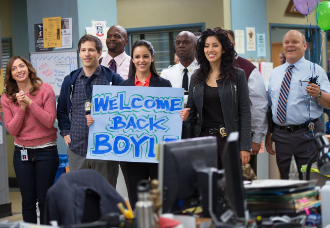 Still of Dirk Blocker, Andre Braugher, Terry Crews, Melissa Fumero, Andy Samberg, Chelsea Peretti and Stephanie Beatriz in Brooklyn Nine-Nine (2013)