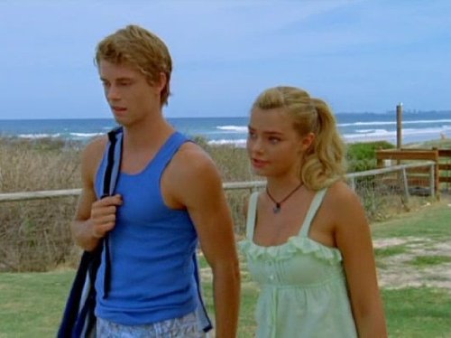 Still of Luke Mitchell and Indiana Evans in H2O: Just Add Water (2006)