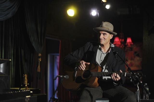 Still of James Taylor in Mr. Sunshine (2011)