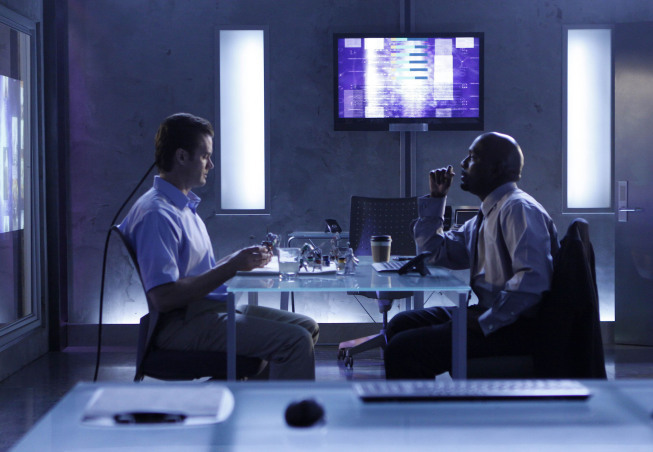 Still of Garret Dillahunt and Richard T. Jones in Terminator: The Sarah Connor Chronicles (2008)