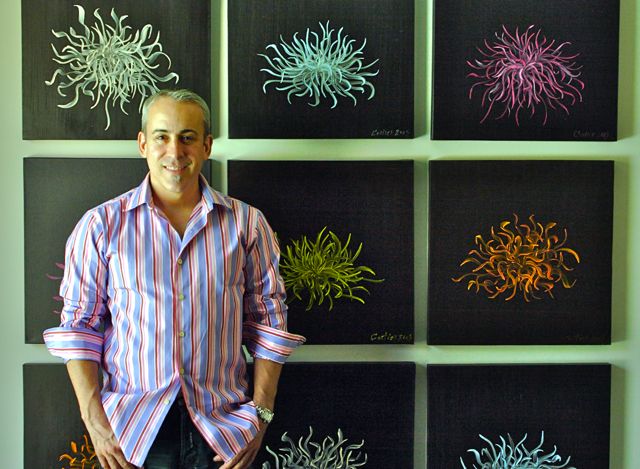 Photo for unpublished article in GEN LUX Magazine. Romi Cortier in front of his 'Spider Mum' installation.